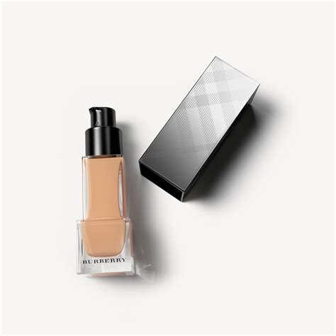 burberry fresh glow foundation.